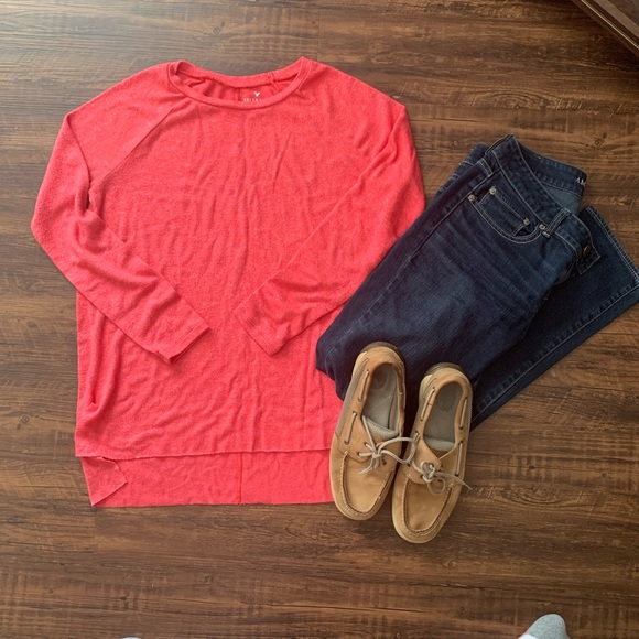 American Eagle Outfitters Tops - 🔴American Eagle soft and sexy sweater🔴